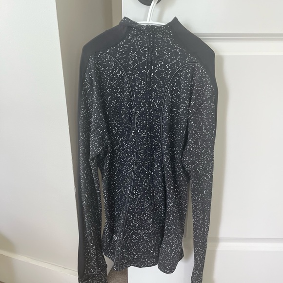 Lululemon zip up jacket - Picture 4 of 4